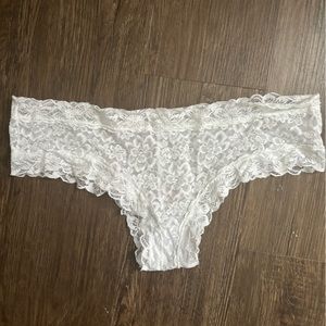 2/$10Tru by Rue 21 XL white lace cheeky panties